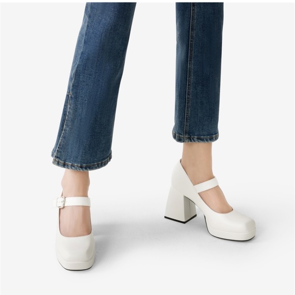 Dream Pairs Retro White Mary Jane Chunky Platform Flared Block Heels w/ Strap - Picture 1 of 11